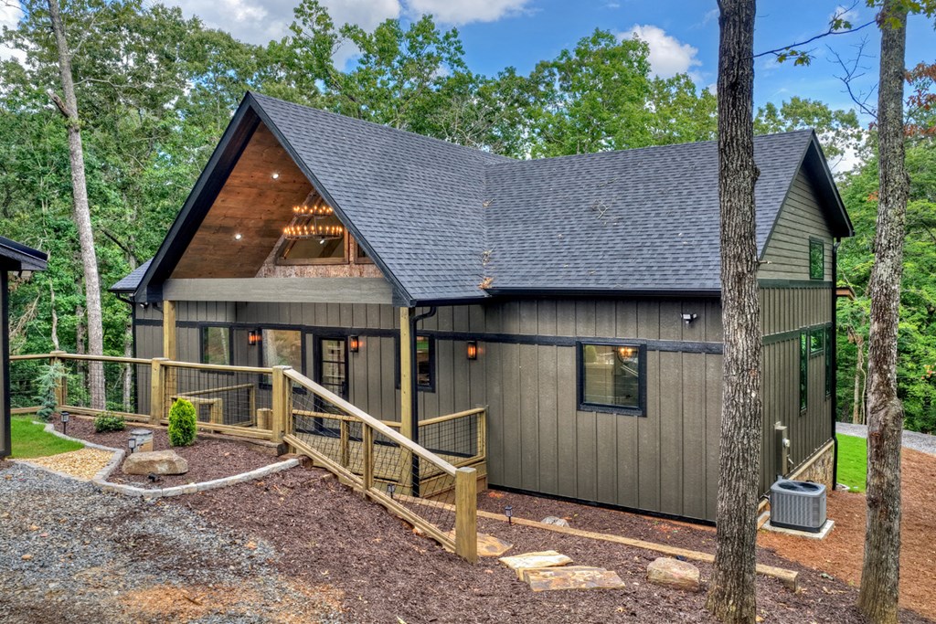 434555 Blue Ridge Active