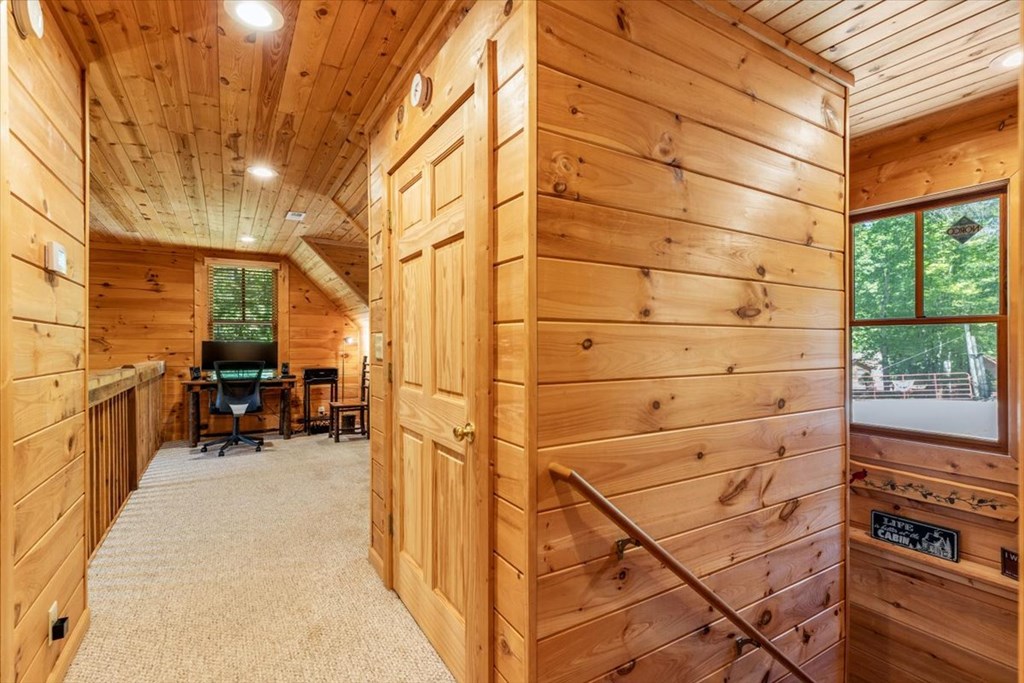 434559 Hayesville Active