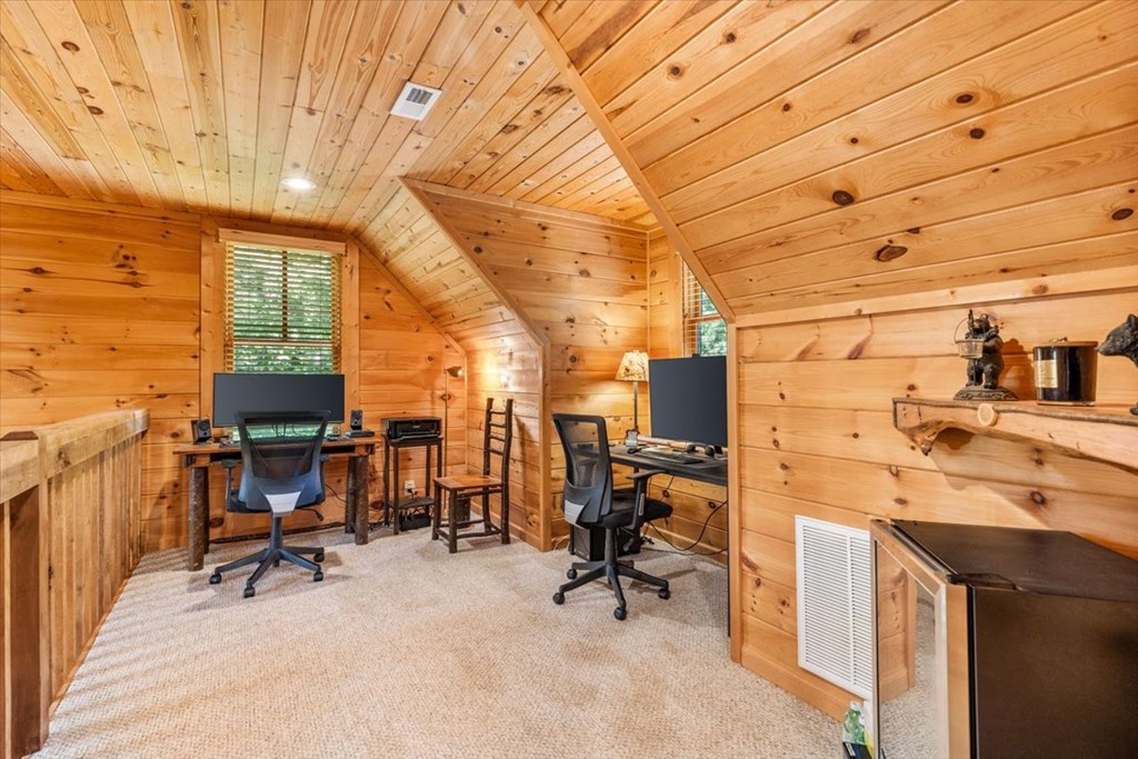 434559 Hayesville Active