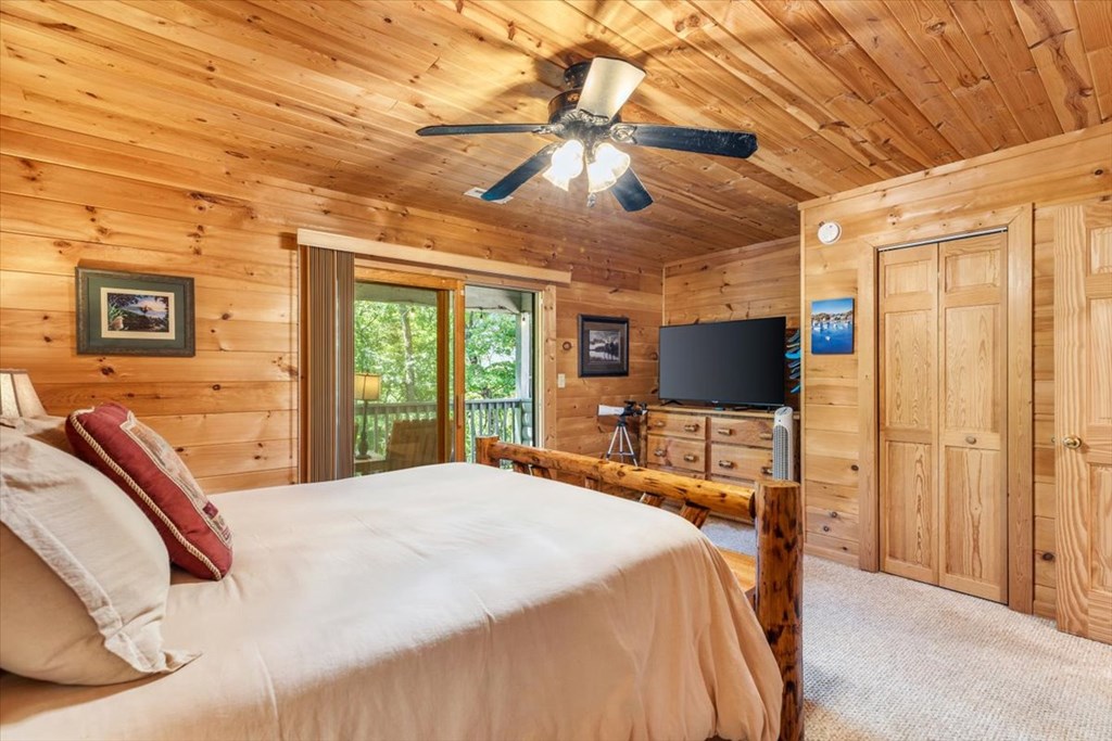 434559 Hayesville Active