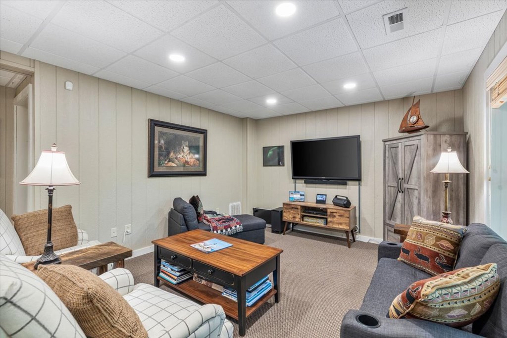 434559 Hayesville Active