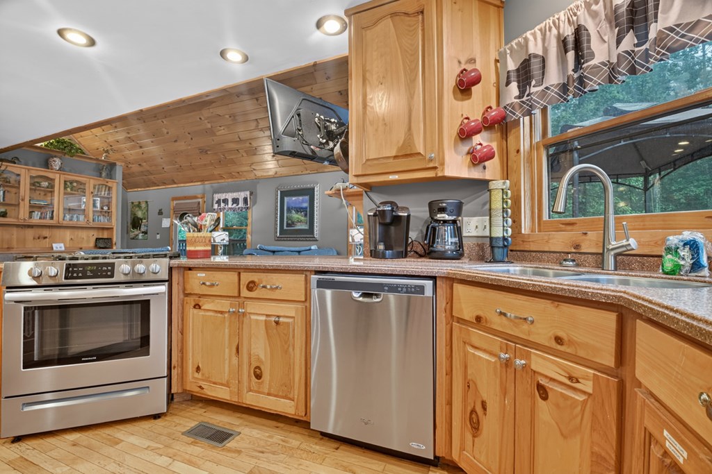 434591 Ellijay Active