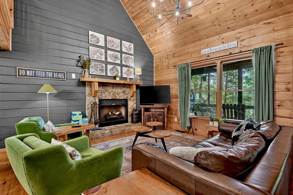 434605 Ellijay Active