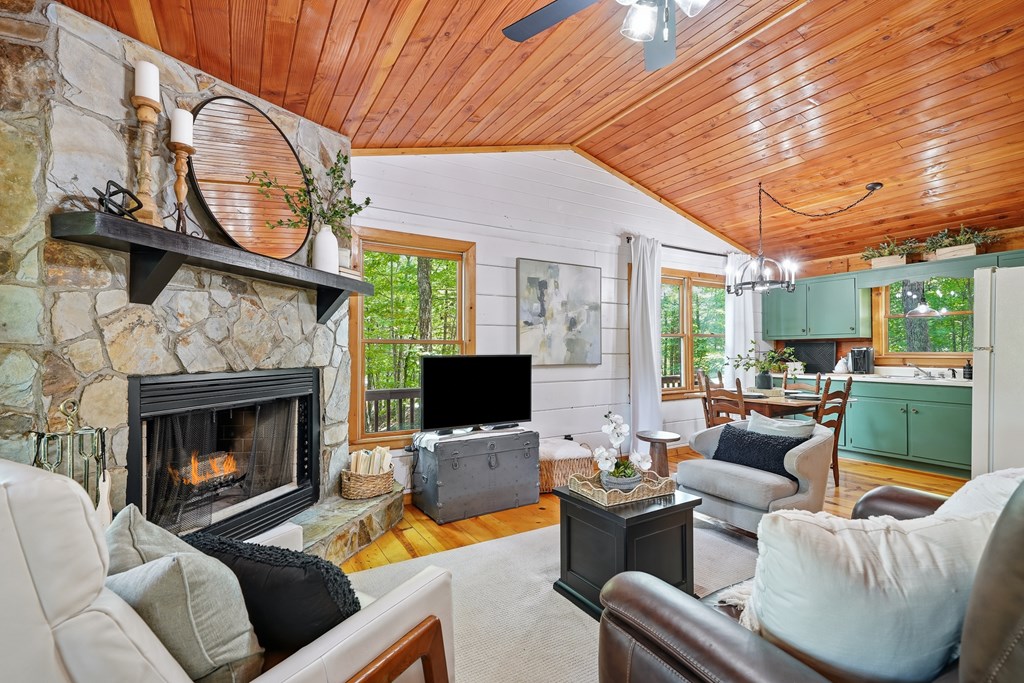 434609 Blue Ridge Pending