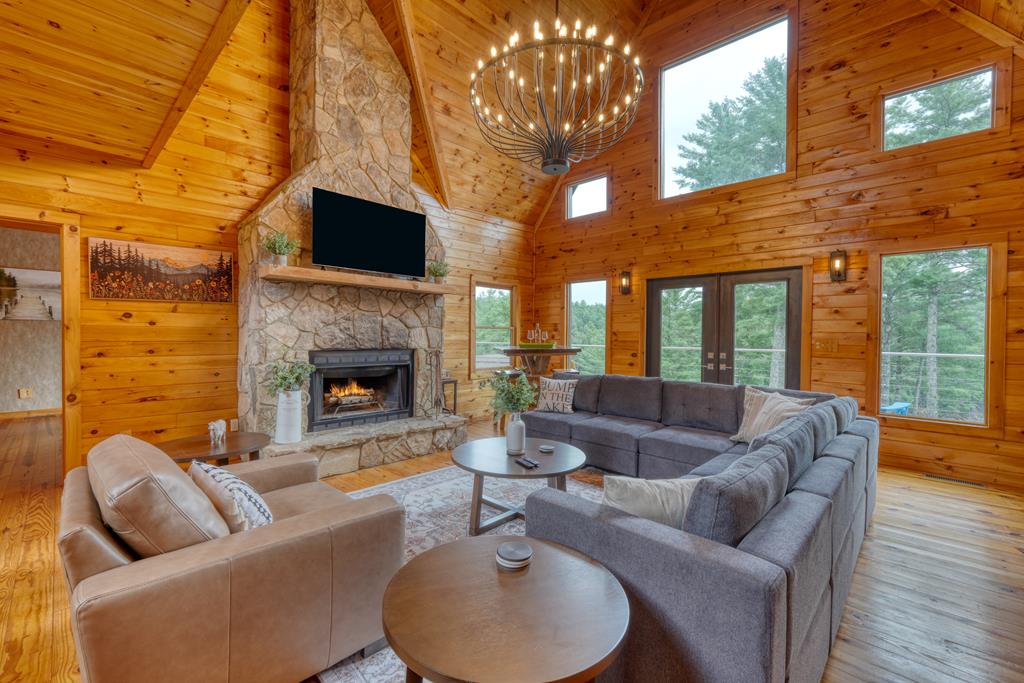 434648 Blue Ridge Active