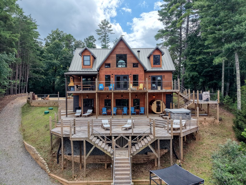 434648 Blue Ridge Active