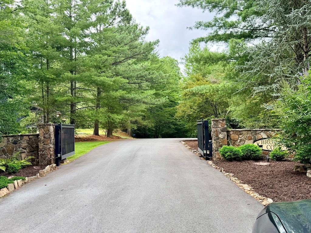 434648 Blue Ridge Active