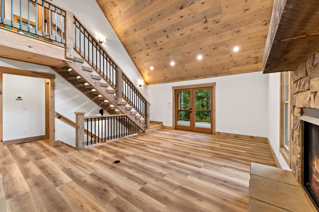 434650 Mineral Bluff Active