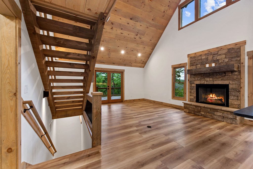434650 Mineral Bluff Active
