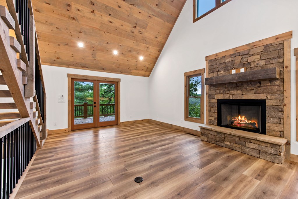 434650 Mineral Bluff Active