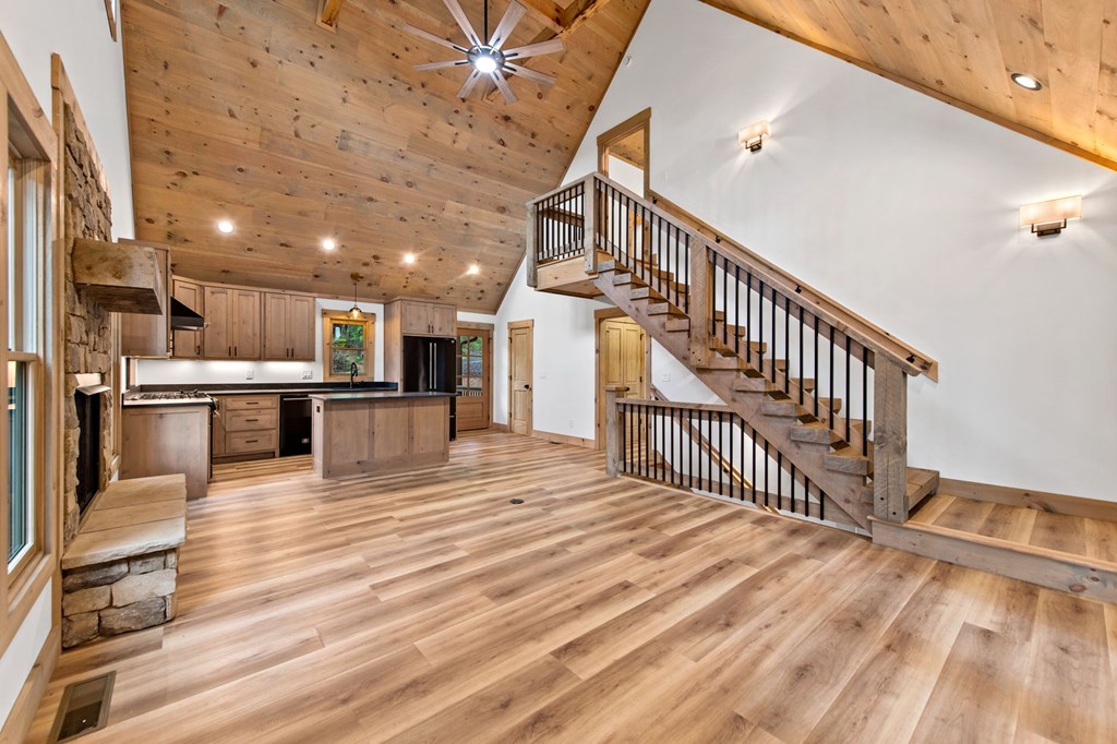434650 Mineral Bluff Active