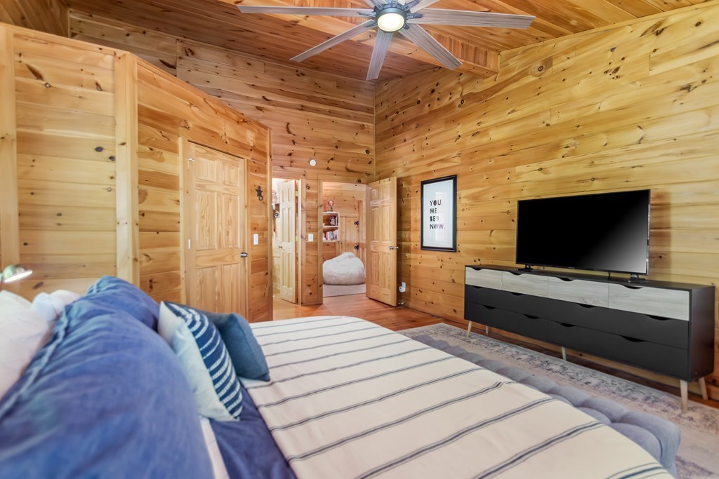 434652 Mineral Bluff Active