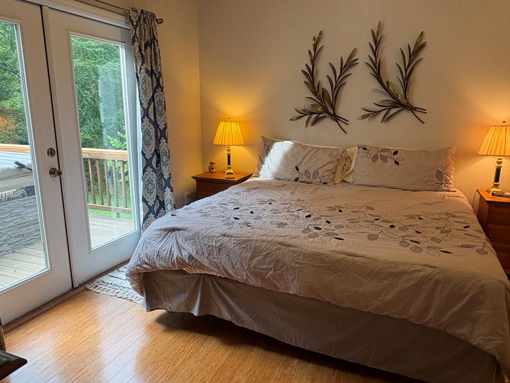 434657 Hayesville Active