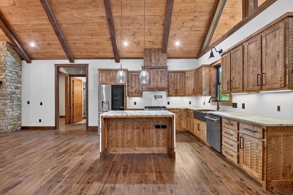 434674 Ellijay Active
