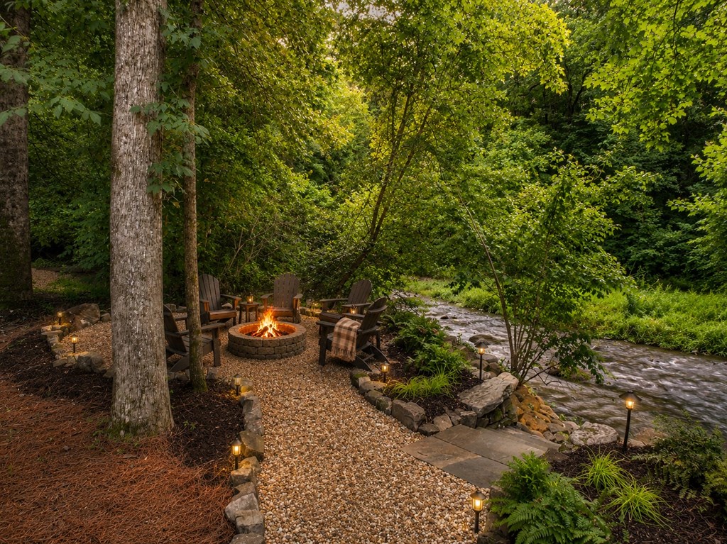 434674 Ellijay Active