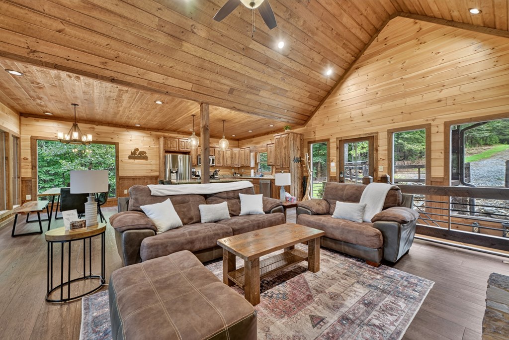 434683 Morganton Active