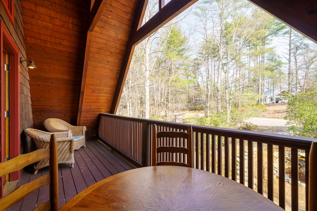 434695 Blue Ridge Active