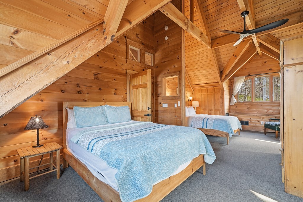 434695 Blue Ridge Active