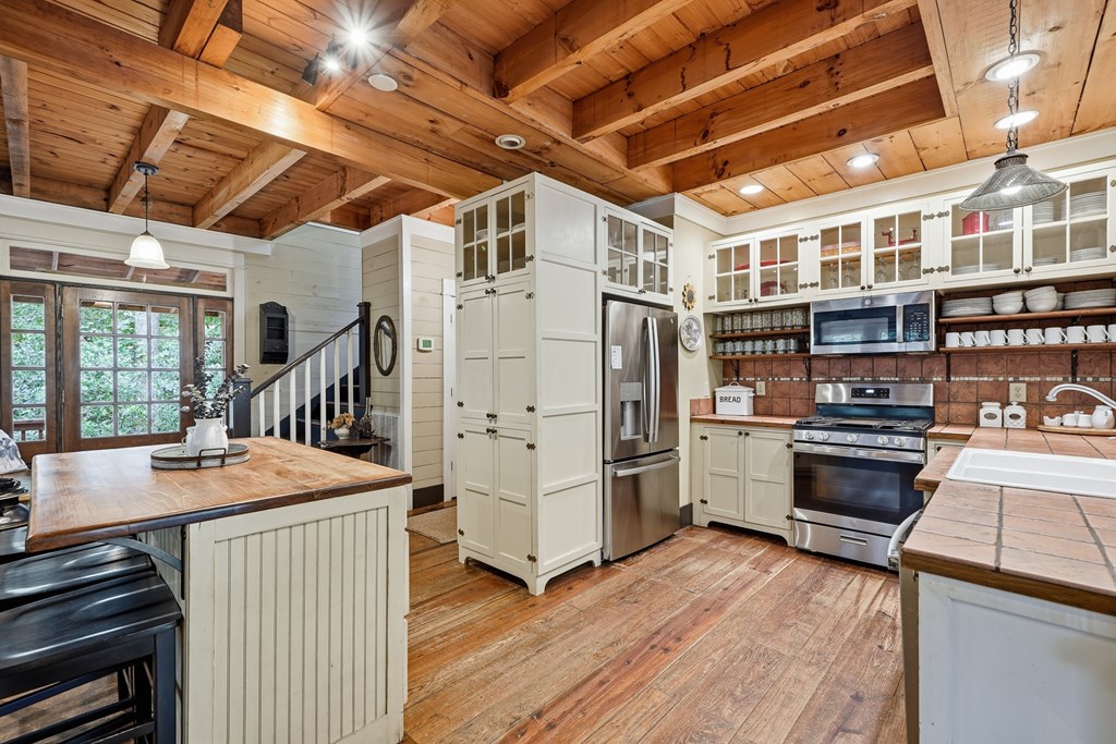 434715 Ellijay Active