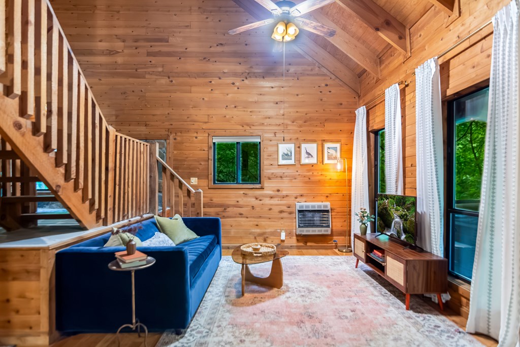 434721 Blue Ridge Active