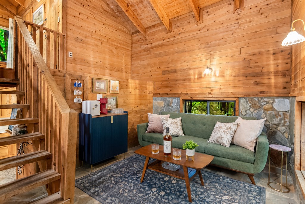 434721 Blue Ridge Active