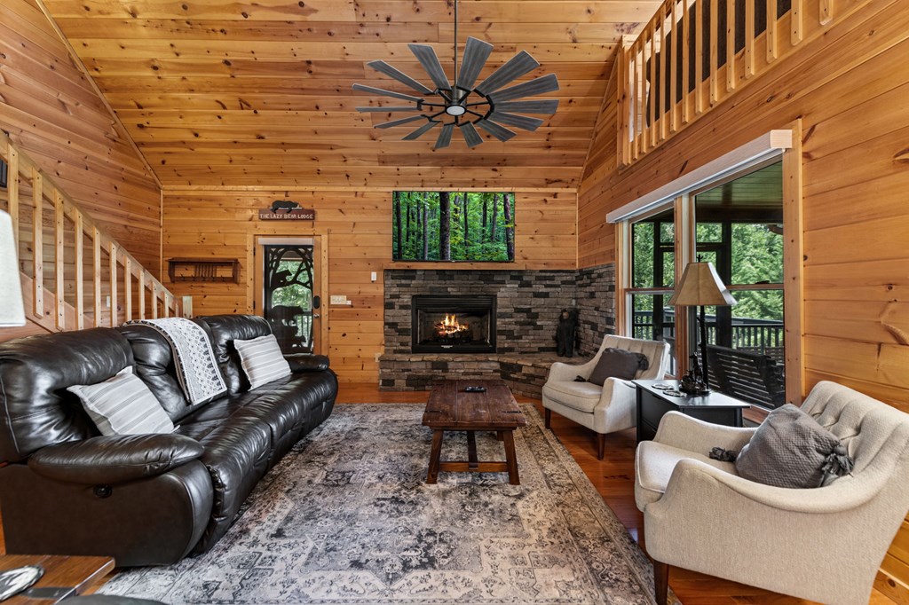 434733 Blue Ridge Active