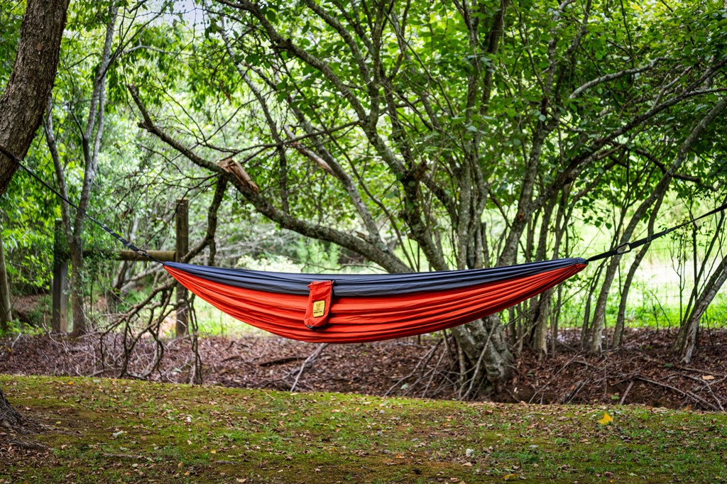 434733 Blue Ridge Active