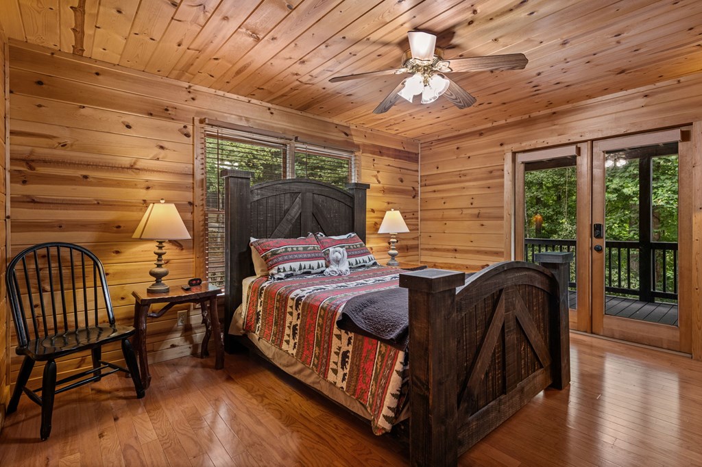434733 Blue Ridge Active