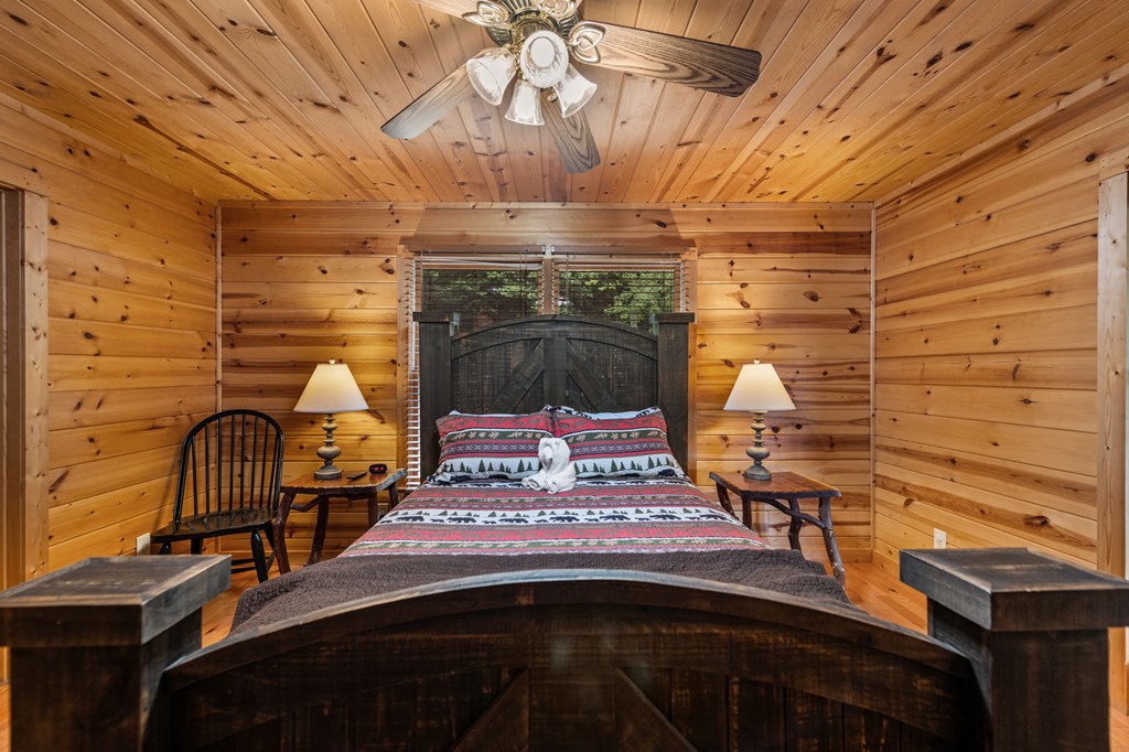 434733 Blue Ridge Active