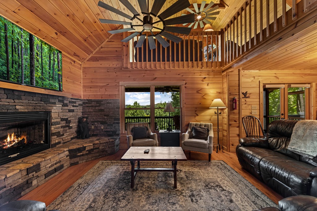 434733 Blue Ridge Active