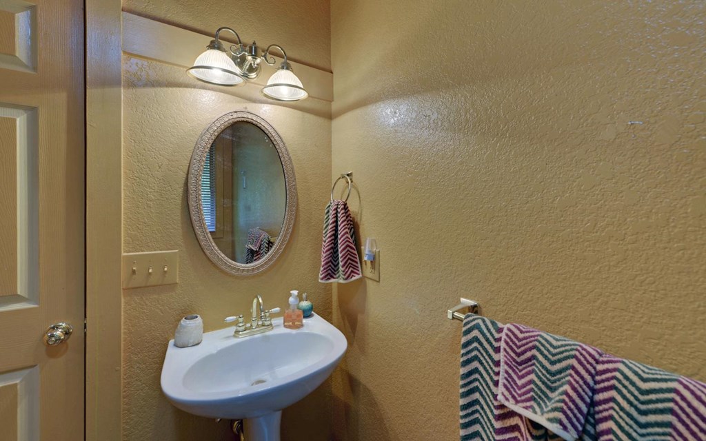 434748 Brasstown Active