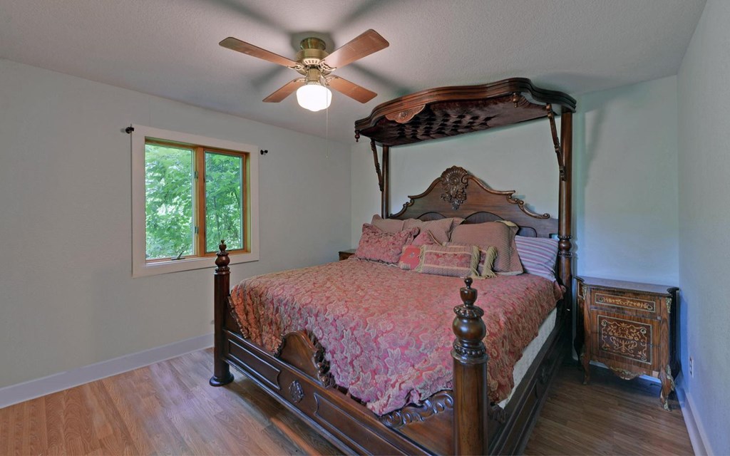 434748 Brasstown Active
