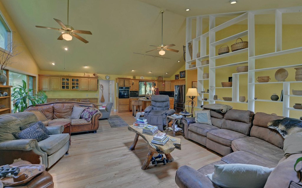 434748 Brasstown Active