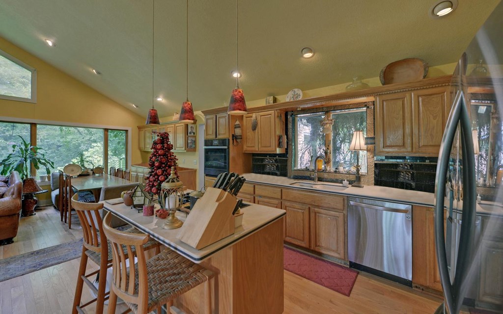 434748 Brasstown Active