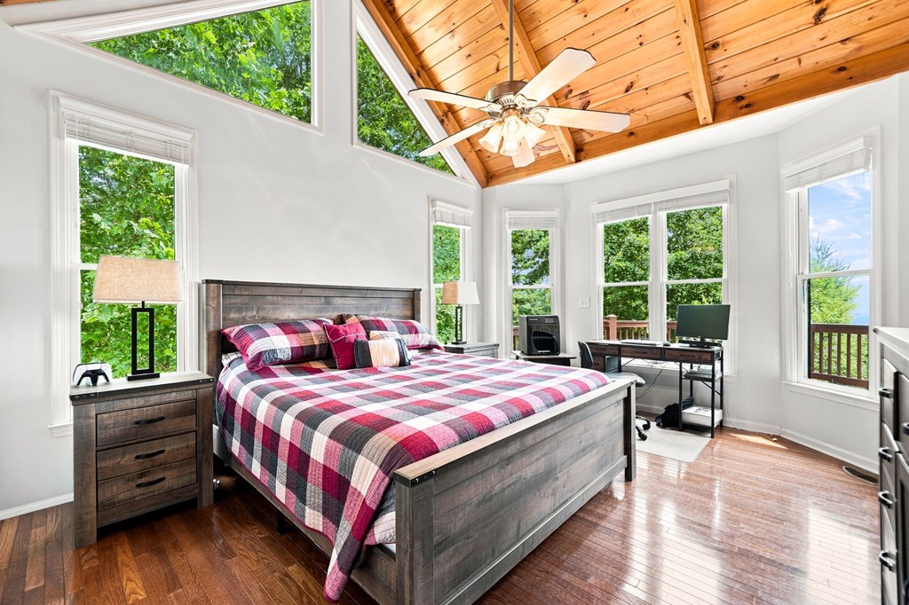 434758 Ellijay Active
