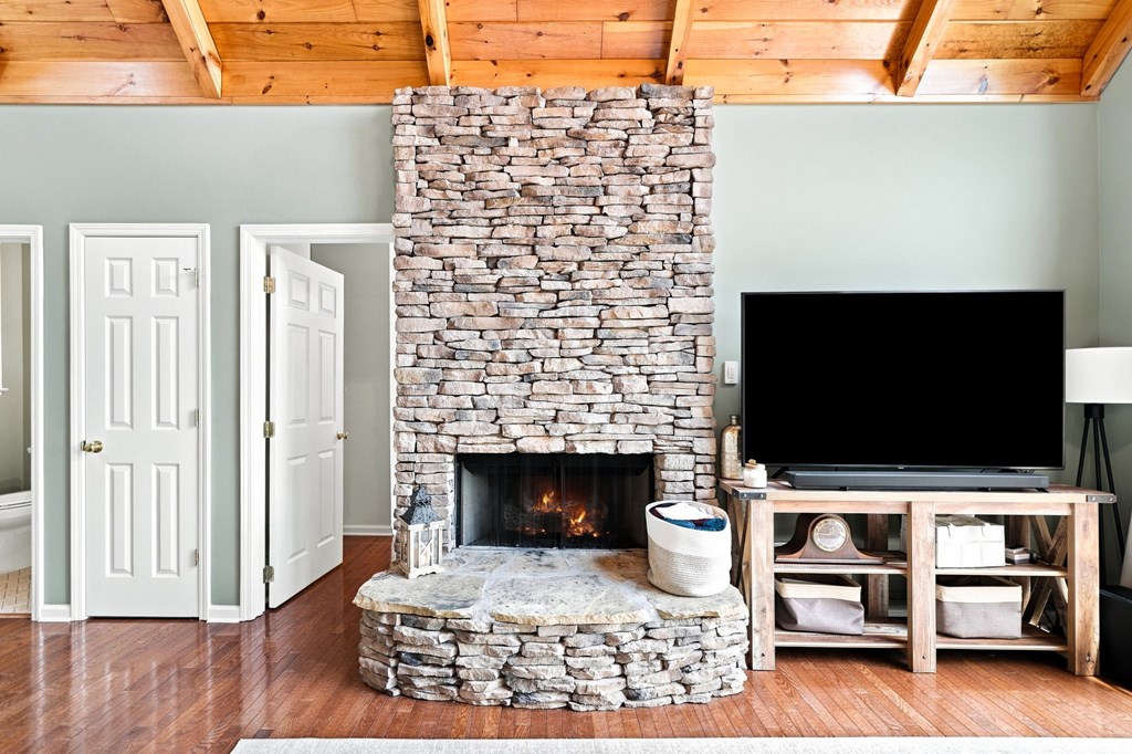 434758 Ellijay Active