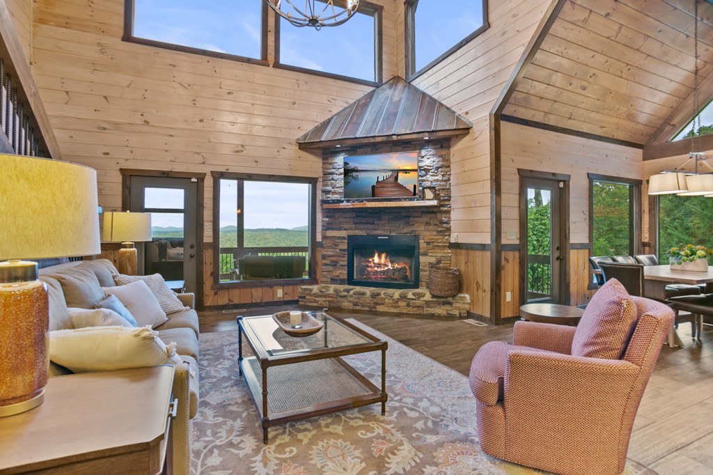 434792 Blue Ridge Active