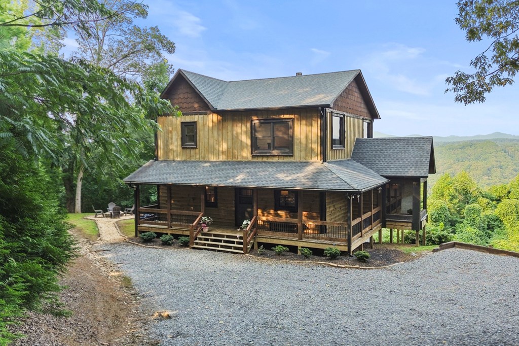 434792 Blue Ridge Active