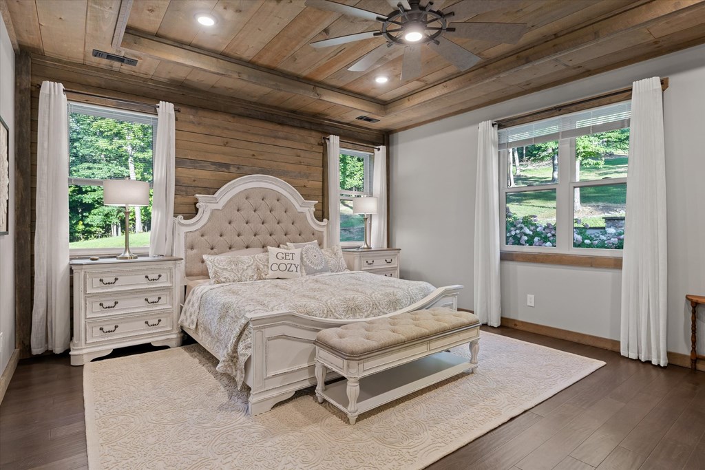434796 Blue Ridge Active