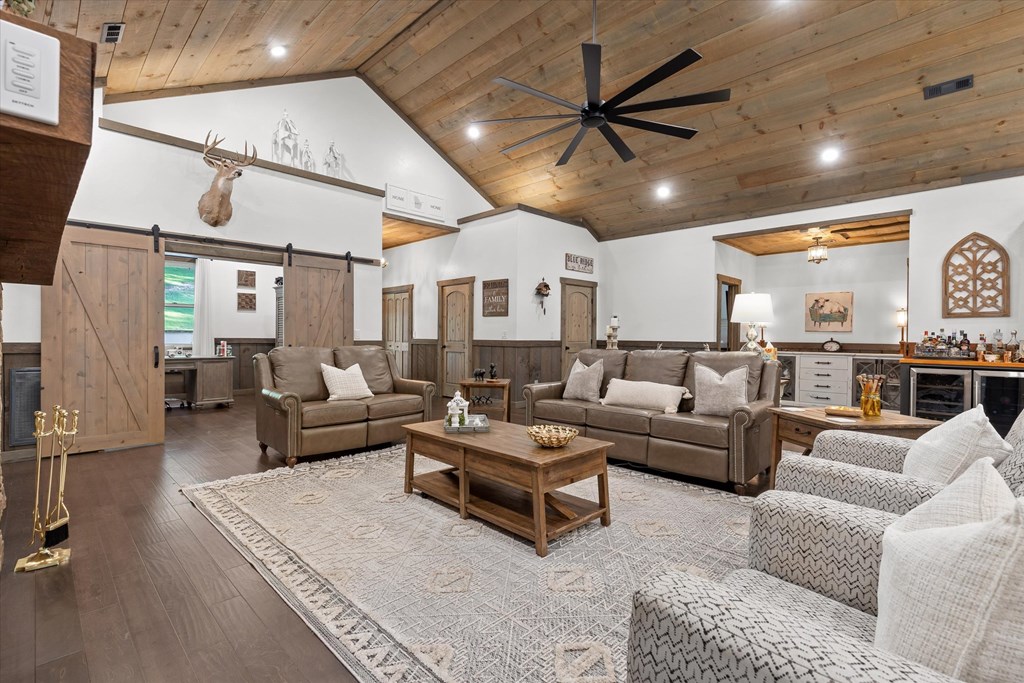 434796 Blue Ridge Active