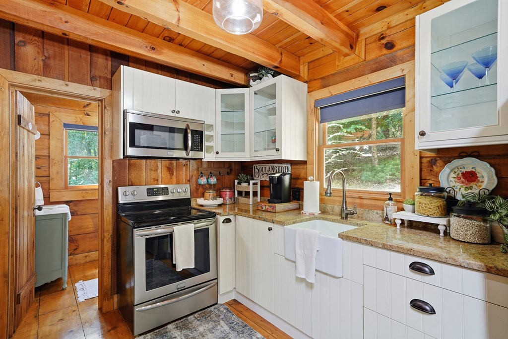 434799 Blue Ridge Pending