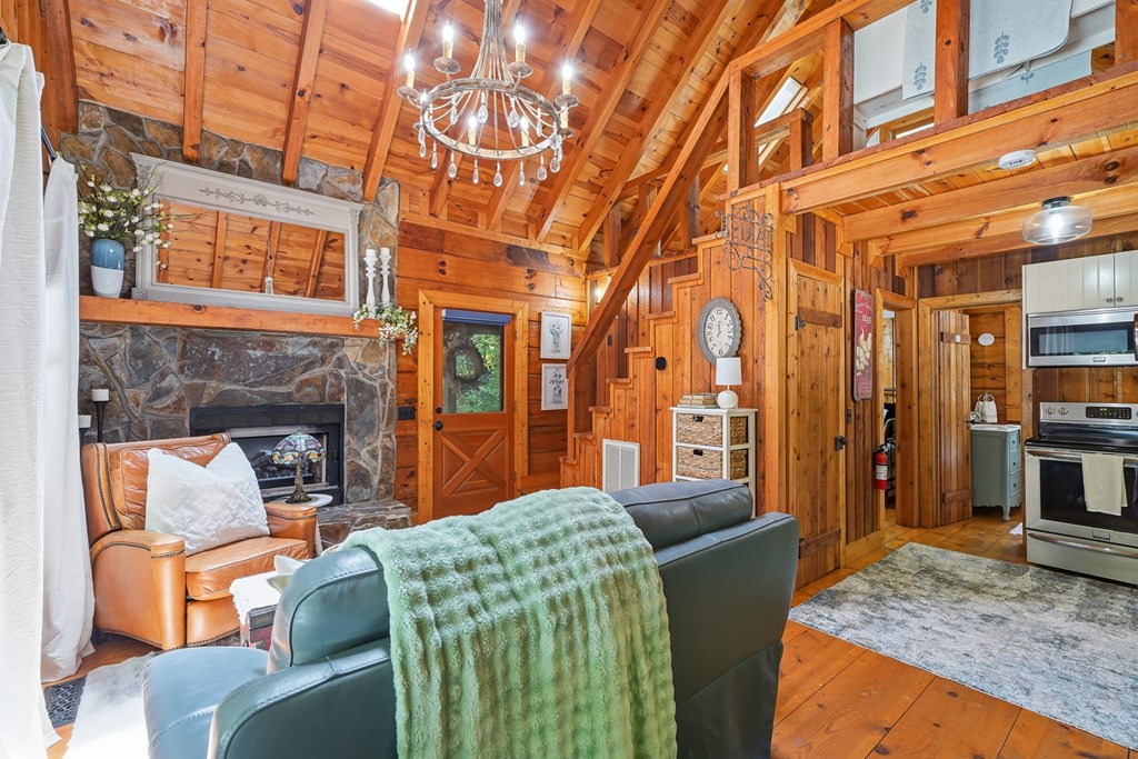434799 Blue Ridge Pending