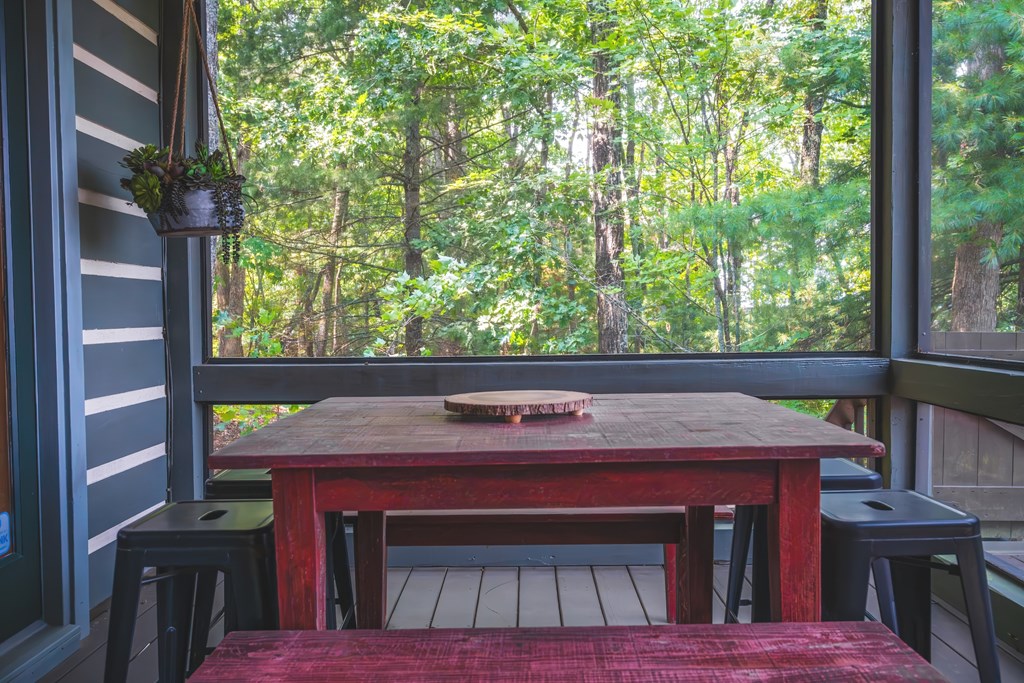 434804 Morganton Active