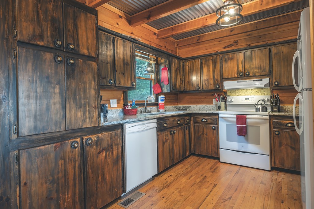 434804 Morganton Active