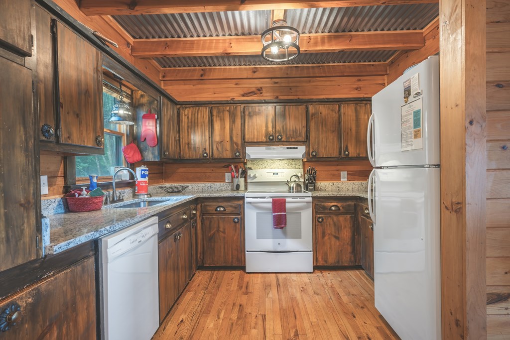 434804 Morganton Active