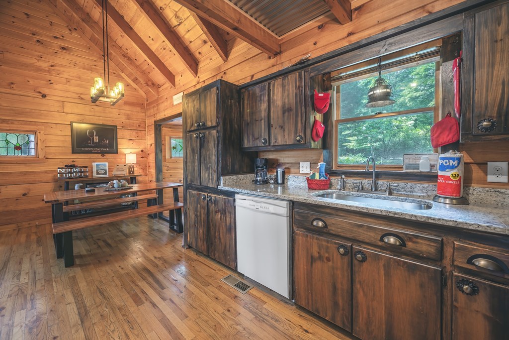 434804 Morganton Active