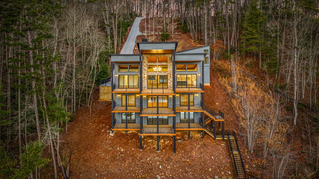 434810 Blue Ridge Active