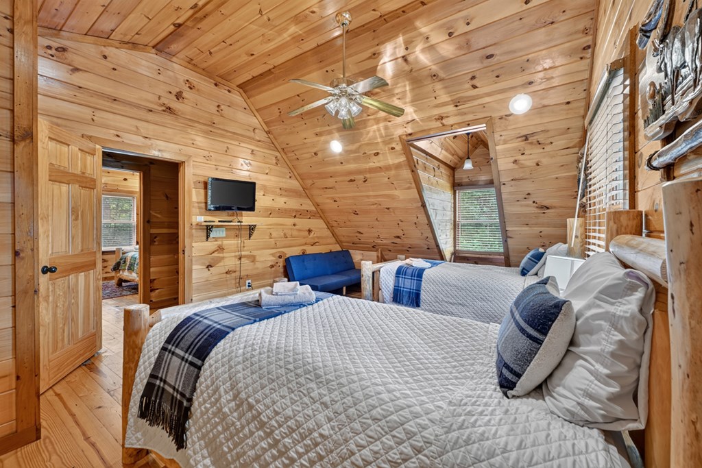 434826 Blue Ridge Active