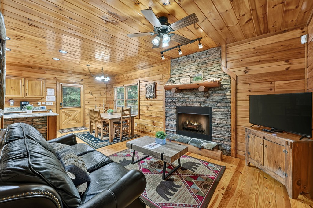 434826 Blue Ridge Active
