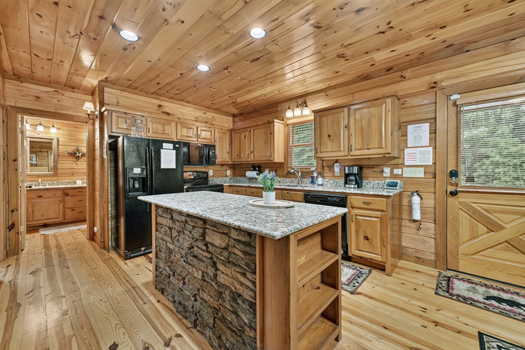 434826 Blue Ridge Active